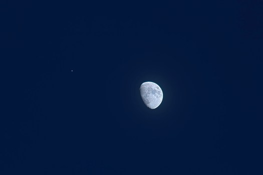 Moon & Jupiter (Jan 21, 2013) HDR with 320mm