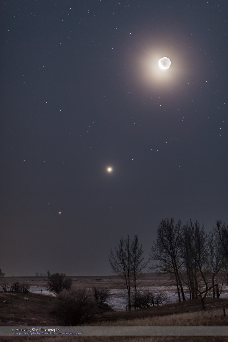 Waning Moon with Venus &amp; Saturn (Jan 6, 2016)