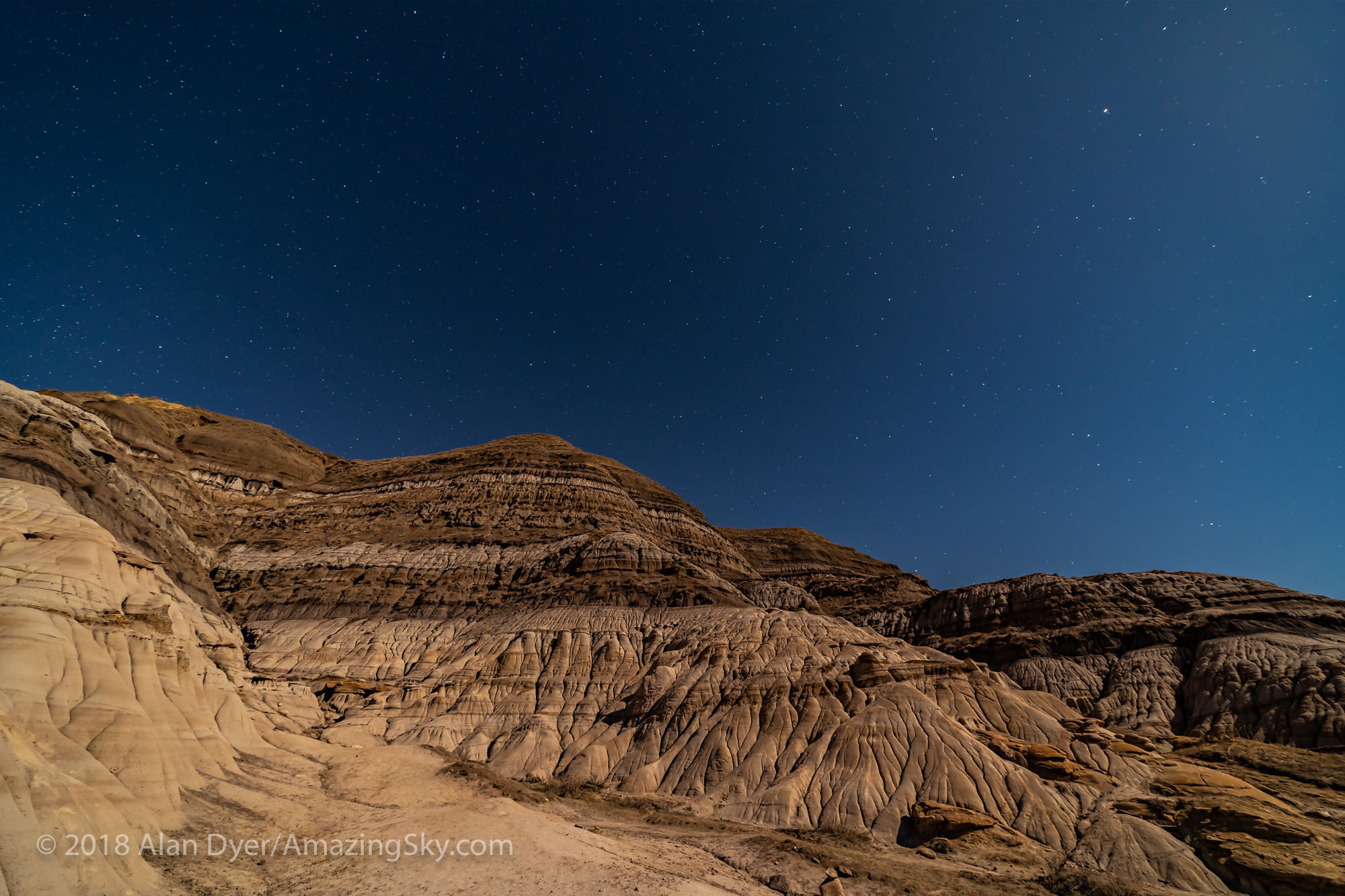 Stars over Sedimentary Layers