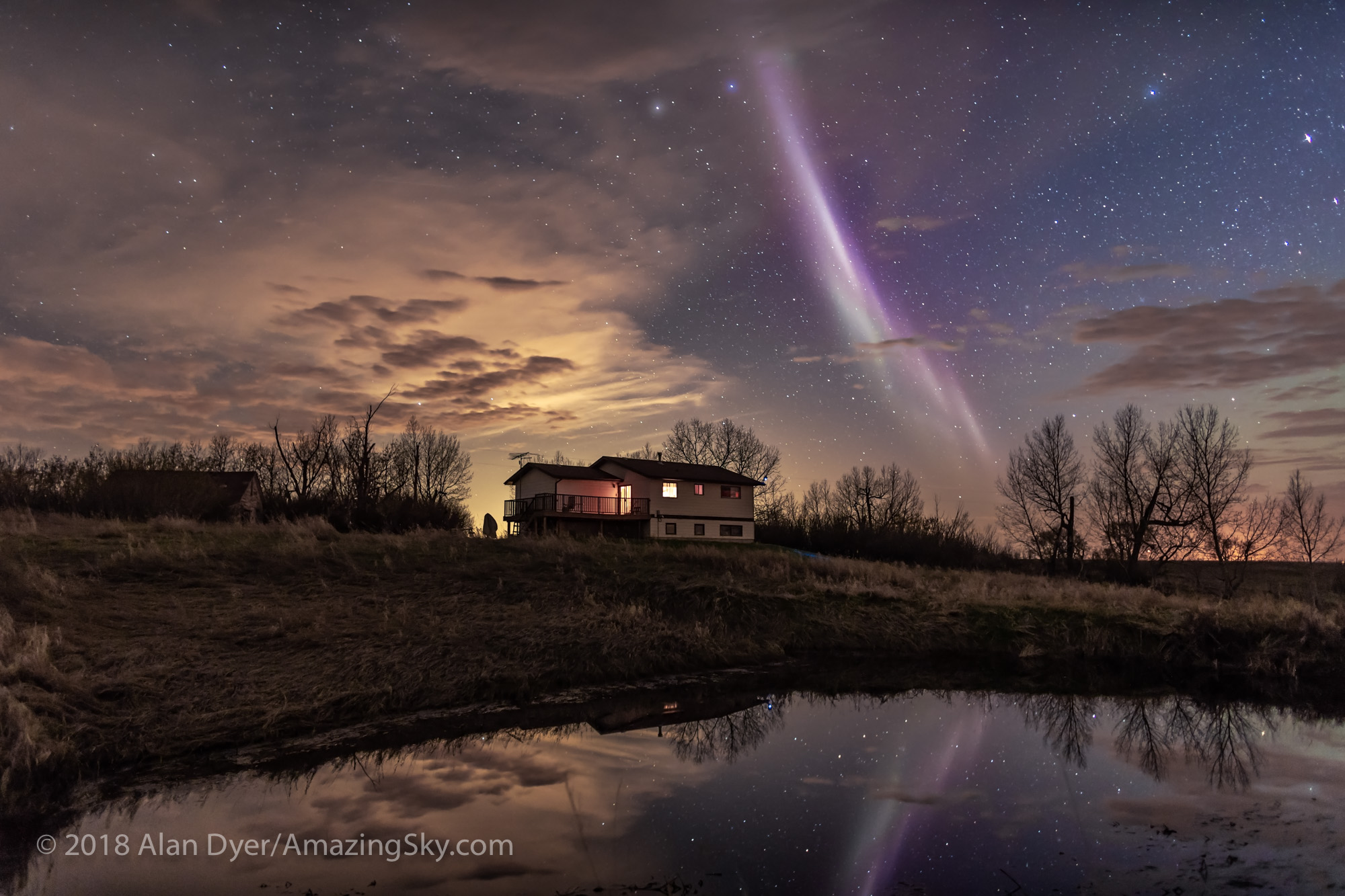 Steve Auroral Arc over House #2 (May 6, 2018)